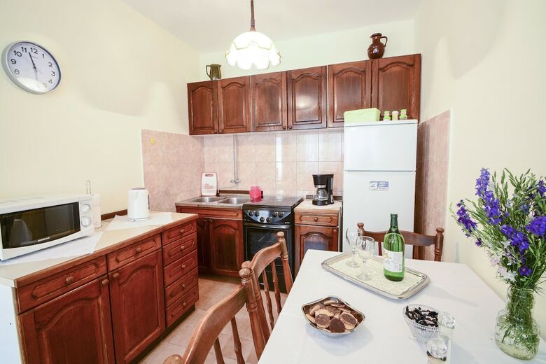 Apartments Jadranka / Polinovac One Bedroom A1