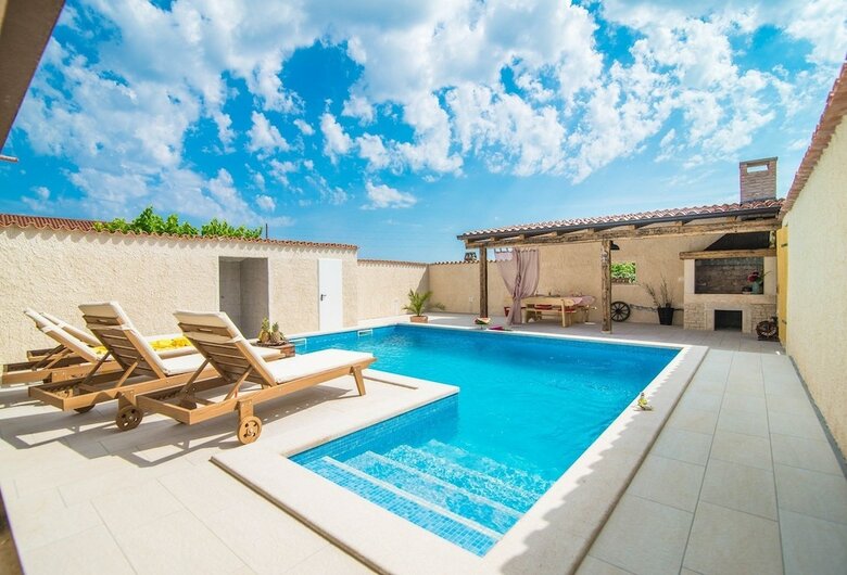 Holiday House Eleonora