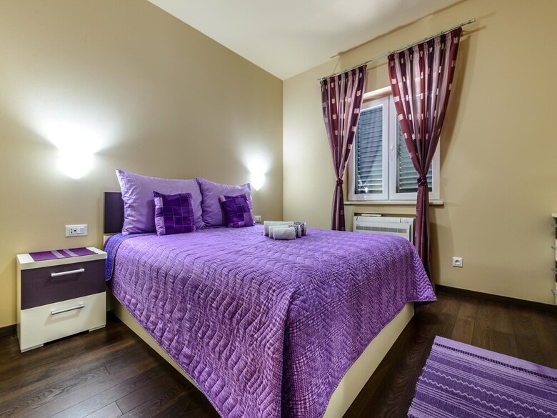 Villa Pave / Six Bedrooms H1