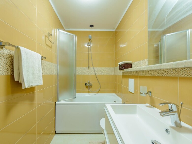 Villa Pave / Six Bedrooms H1
