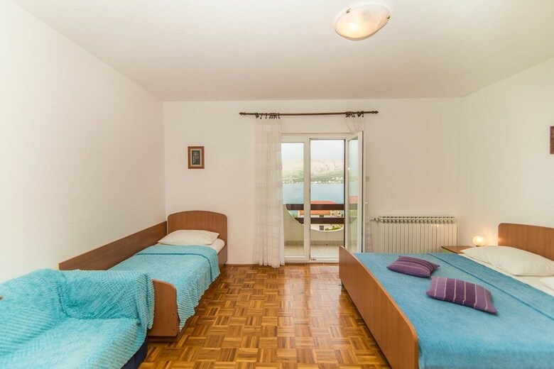 Apartments Valenti? 1304 Pag