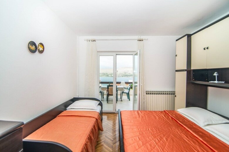 Apartments Valenti? 1304 Pag
