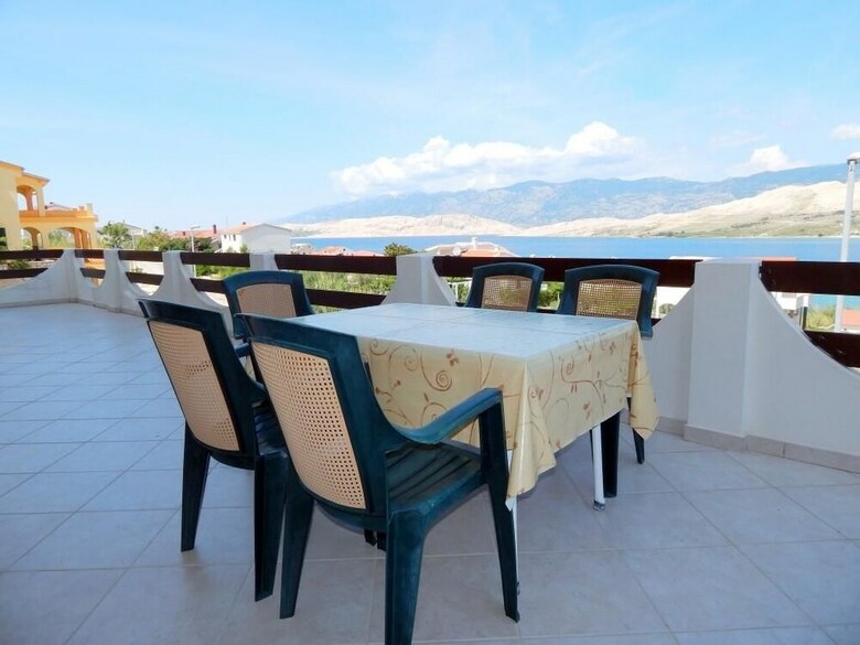 Apartments Valenti? 1304 Pag
