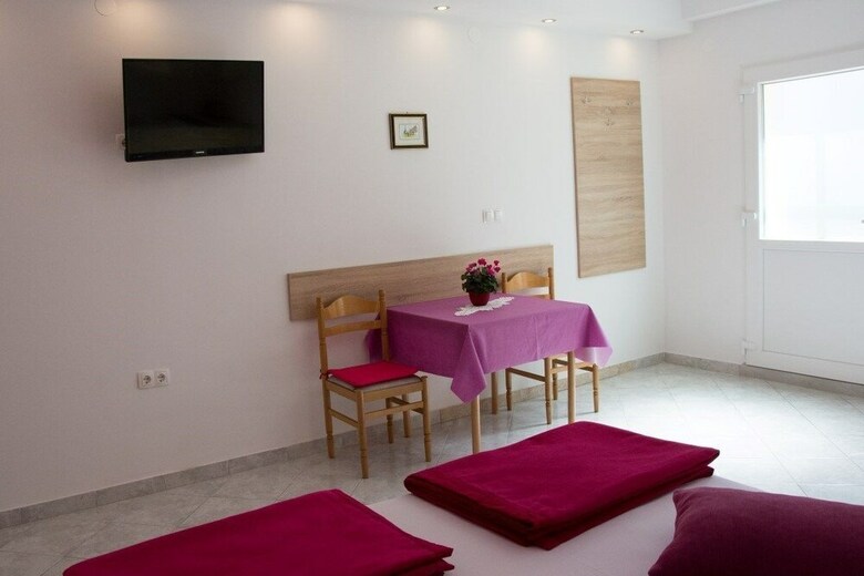 Apartments Valenti? 1304 Pag