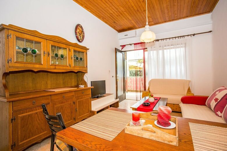 Apartments Divna Tomas