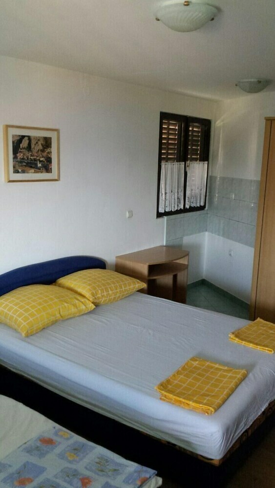 Apartments Divna Tomas