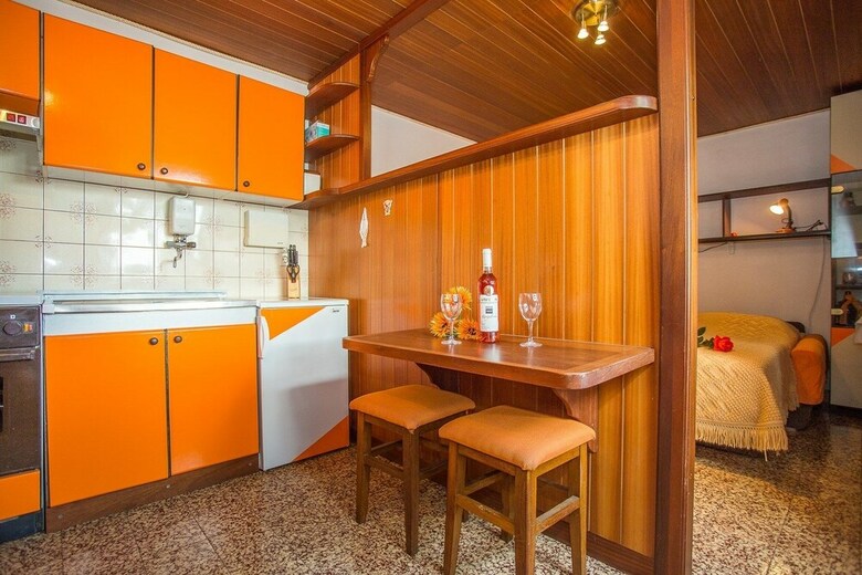 Apartments And Rooms Anita