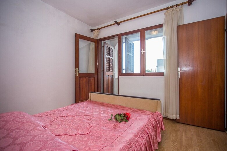 Apartments And Rooms Anita