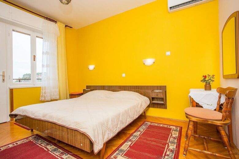 Apartamentos Appartments & Room Pende