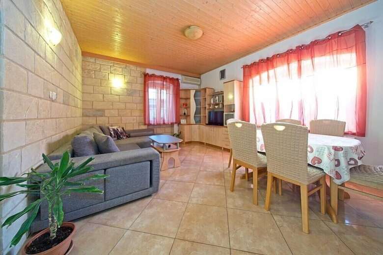 Apartment Diana Postira / Two Bedroom A1