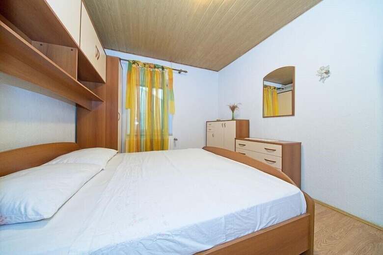 Apartment Diana Postira / Two Bedroom A1