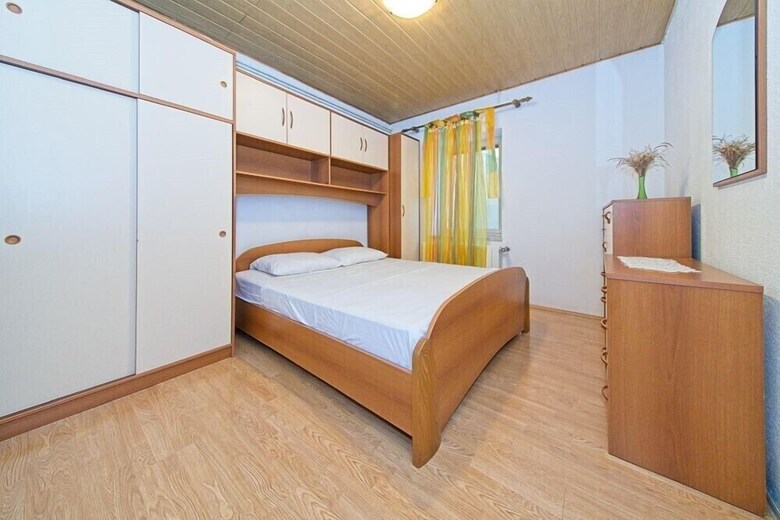 Apartment Diana Postira / Two Bedroom A1