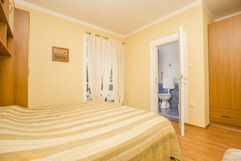 Apartments Debeli?