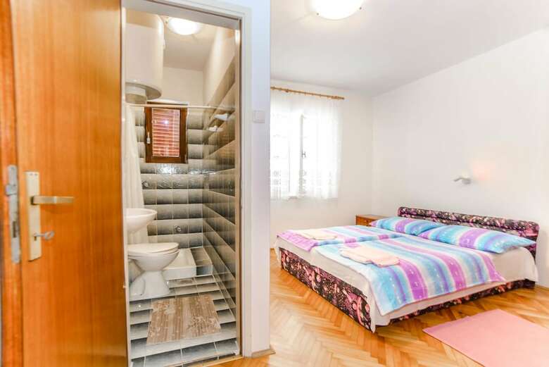 Apartments Jasko / Three Bedroom Jasko 1