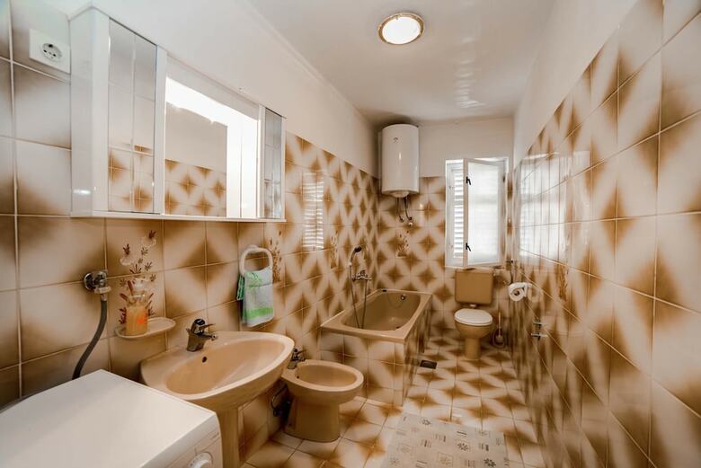 Apartments Jasko / Three Bedroom Jasko 1