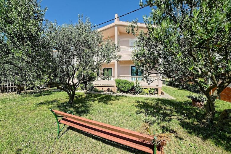 Apartments Nada Banjol