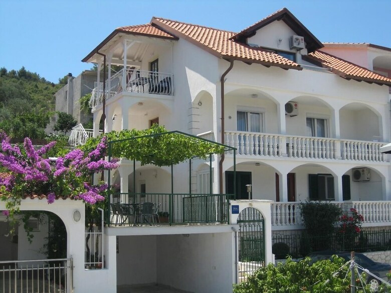 Apartments Buljan / One Bedroom A1