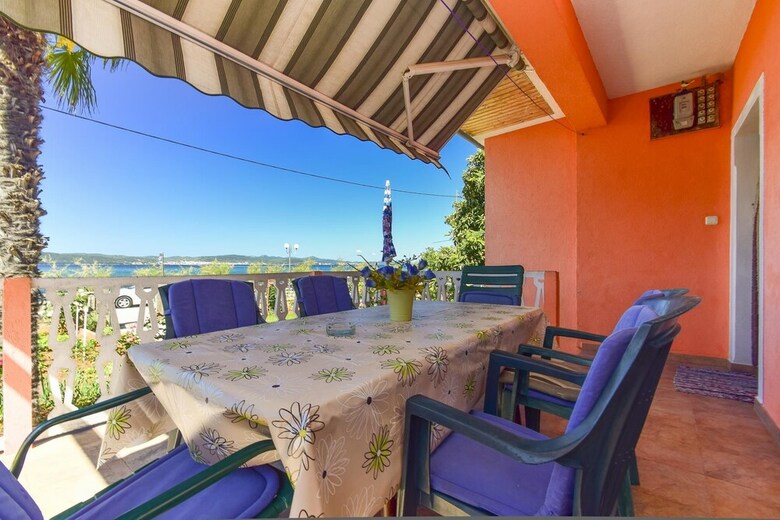 Holiday House Anica