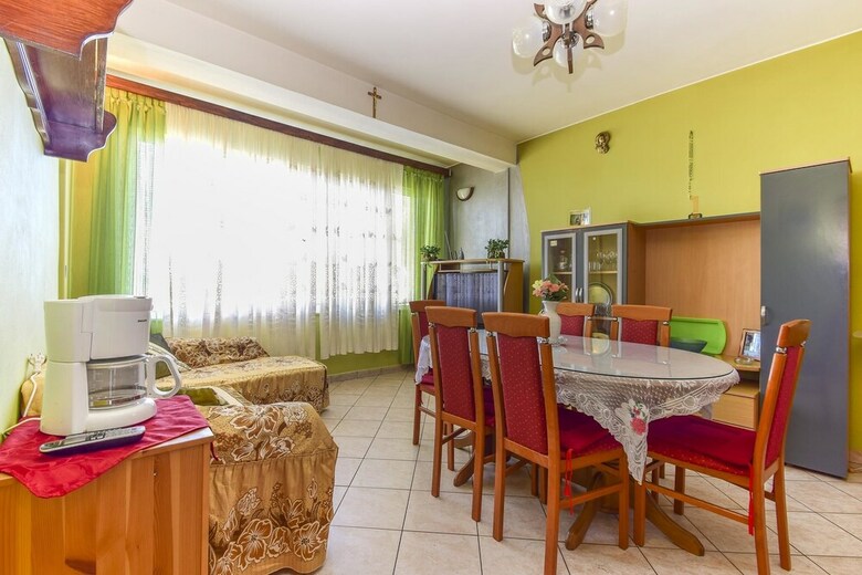 Holiday House Anica