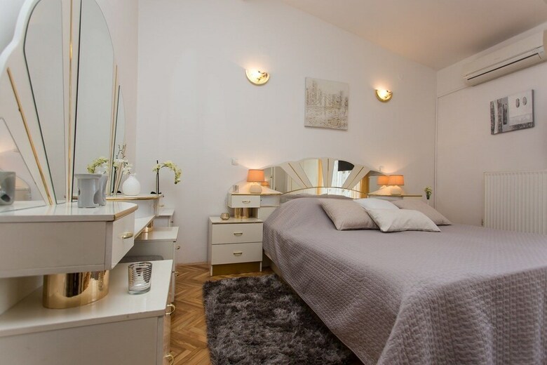 Apartamentos Villa Almas Neoric
