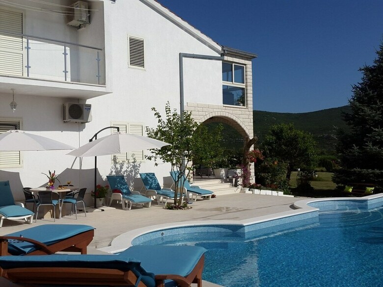 Apartamentos Villa Almas Neoric