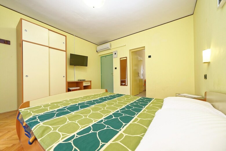 Apartments & Rooms Lanca