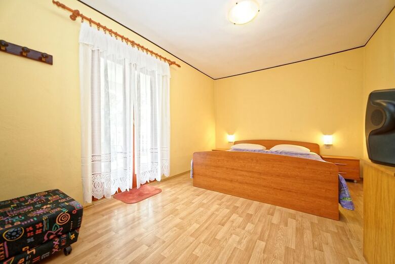Apartments & Rooms Lanca