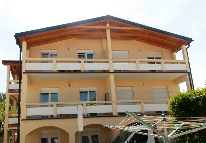 Aparthotel Apartments Lali?