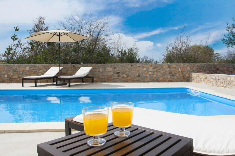 Villa Nar