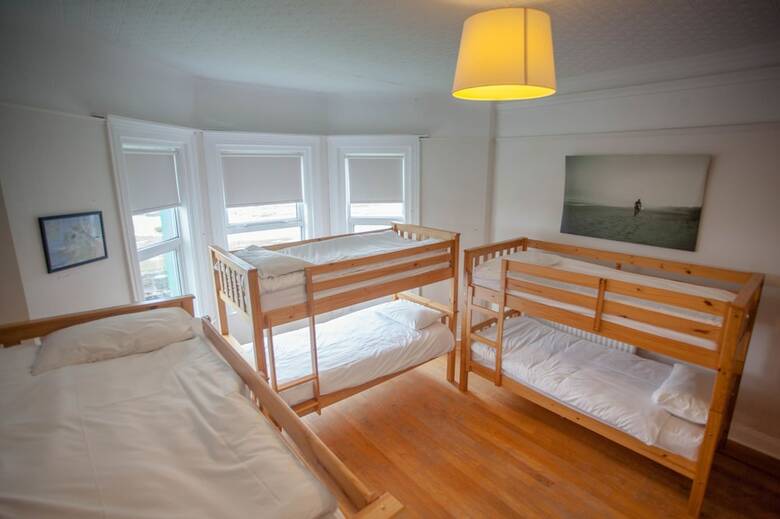 Hostal Turfnsurf Lodge And Surf School