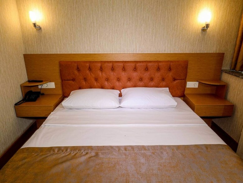 Hotel Grand Elmira Suites