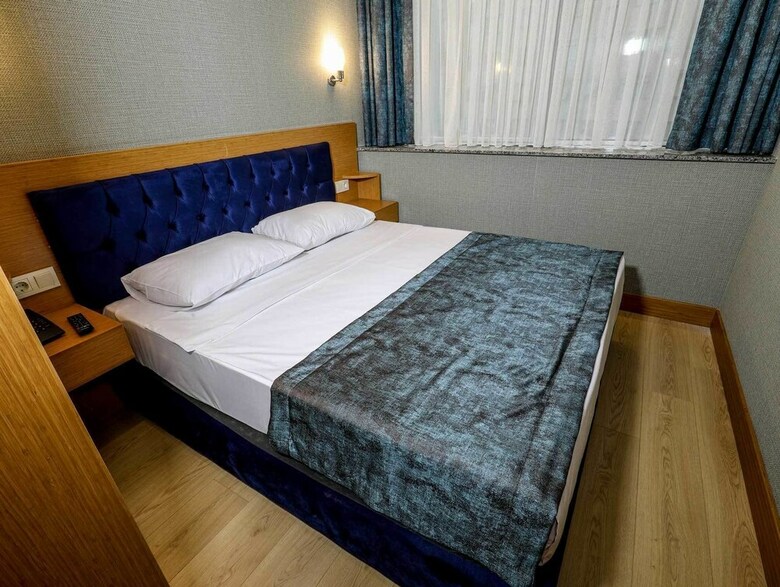 Hotel Grand Elmira Suites