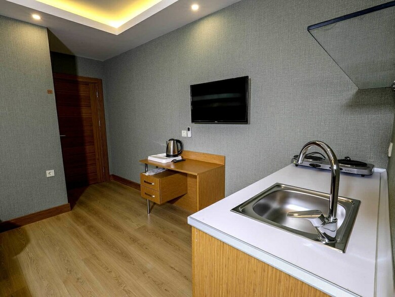 Hotel Grand Elmira Suites
