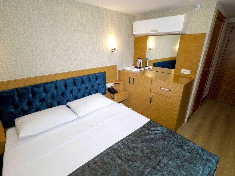Hotel Grand Elmira Suites