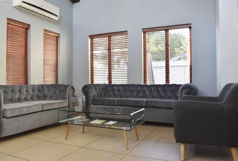 Hotel Zora Guesthouse And Spa