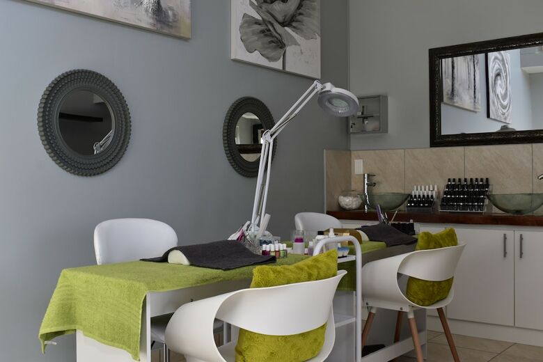 Hotel Zora Guesthouse And Spa