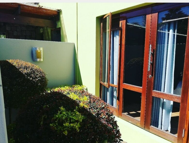 Hotel Zora Guesthouse And Spa