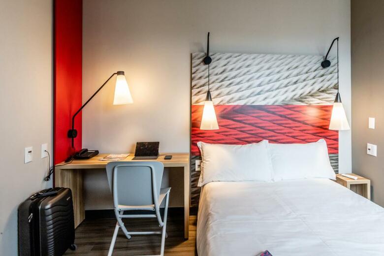 Hotel Ibis Palmas Avenida Jk
