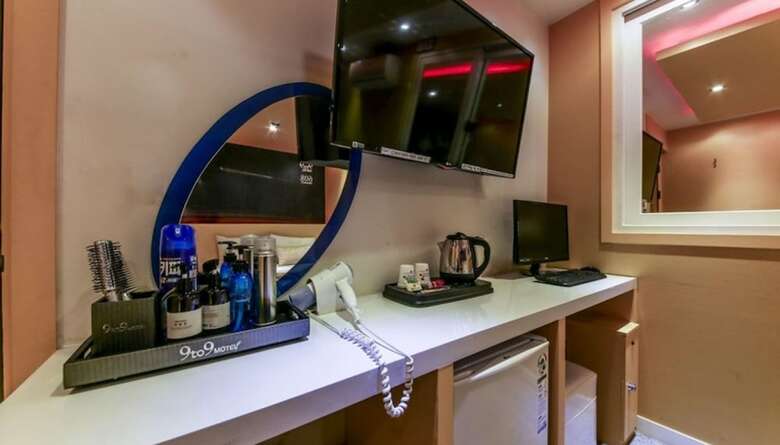 Hotel 9to9 Motel