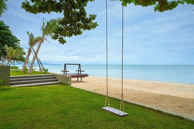 Hotel Khanom Beach Resort & Spa