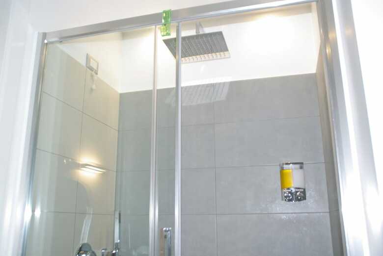 Hotel Travel House
