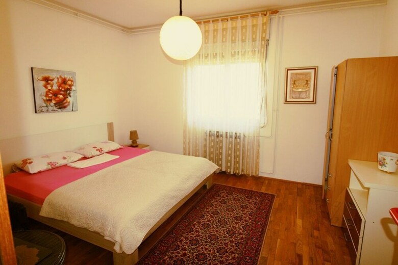 Apartamentos House Vlada