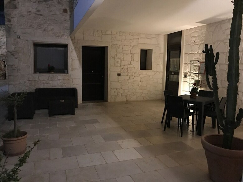 Guest House B&B Pietra Bianca