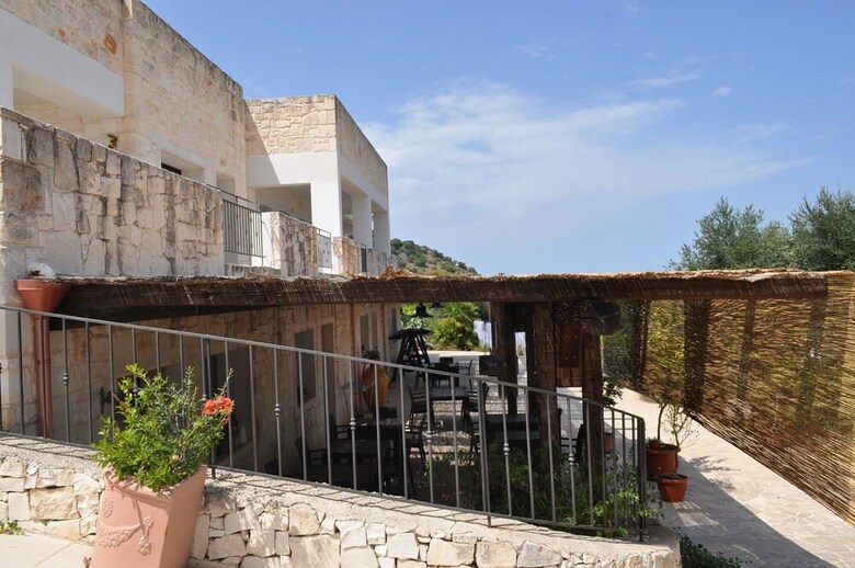 Guest House B&B Pietra Bianca