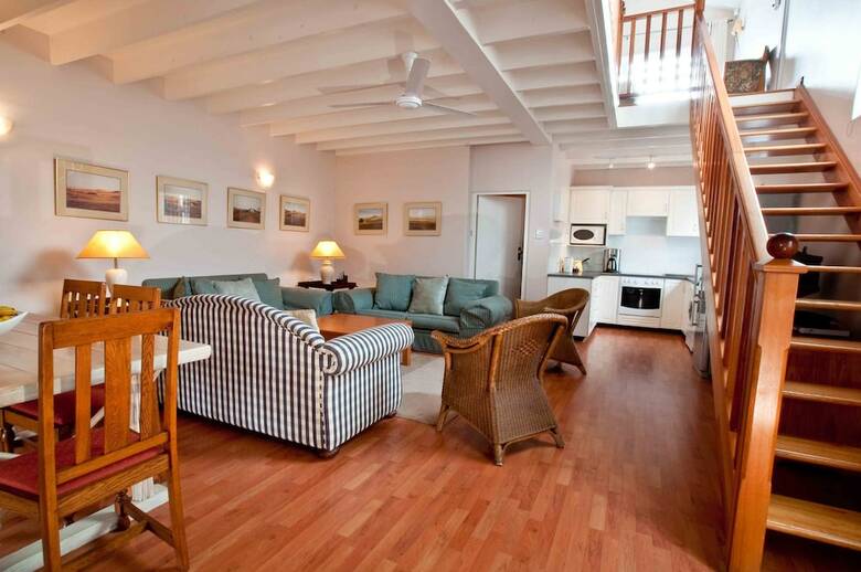 Bed & Breakfast Manaar House
