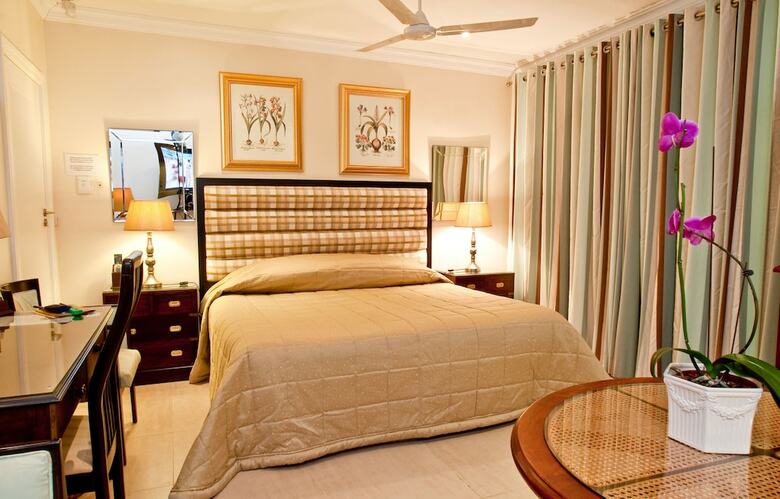 Bed & Breakfast Manaar House
