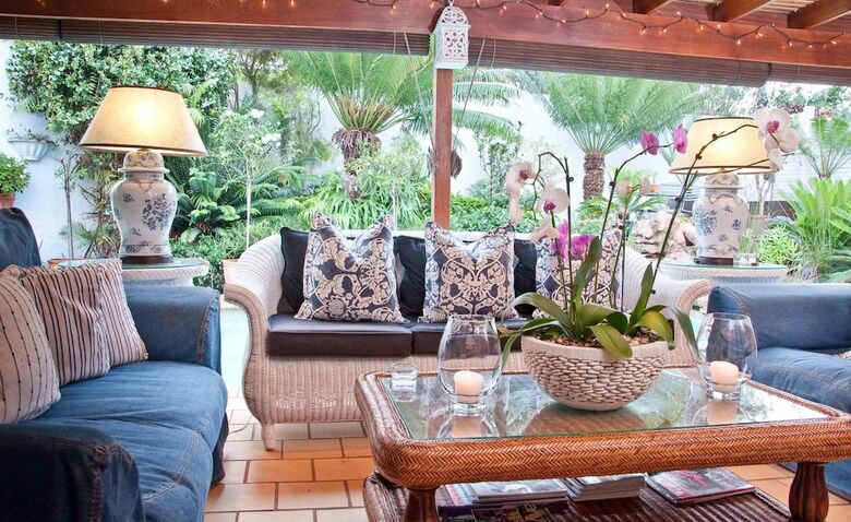 Bed & Breakfast Manaar House