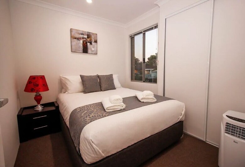 Osborne Park Home (Large Perth Home)