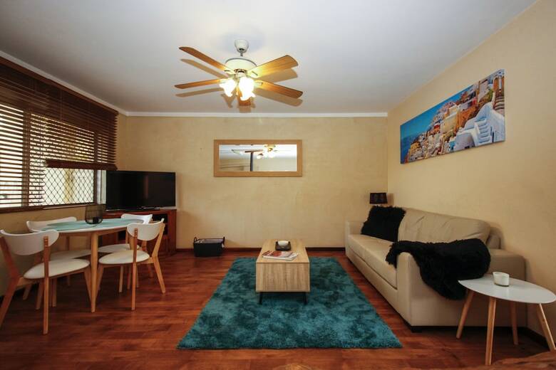 Mosman Park Beach Apartment