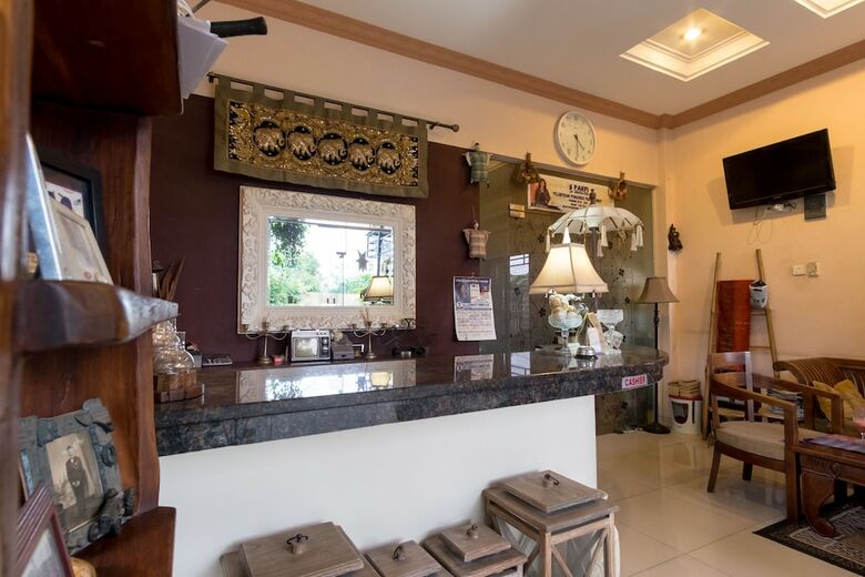 Hotel Oyo 994 Huber Apartment